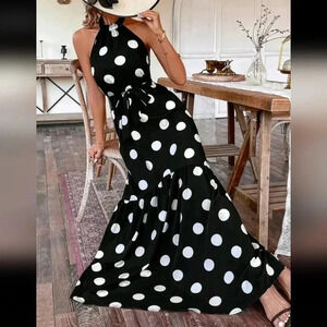 Women's Halter Neck Geometric Printed Dress With Ruffle Hem